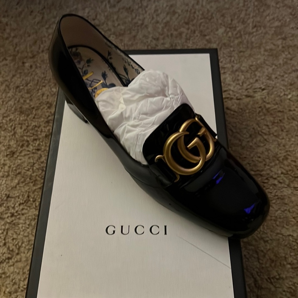 Womens Gucci slides on chunky heels size 9